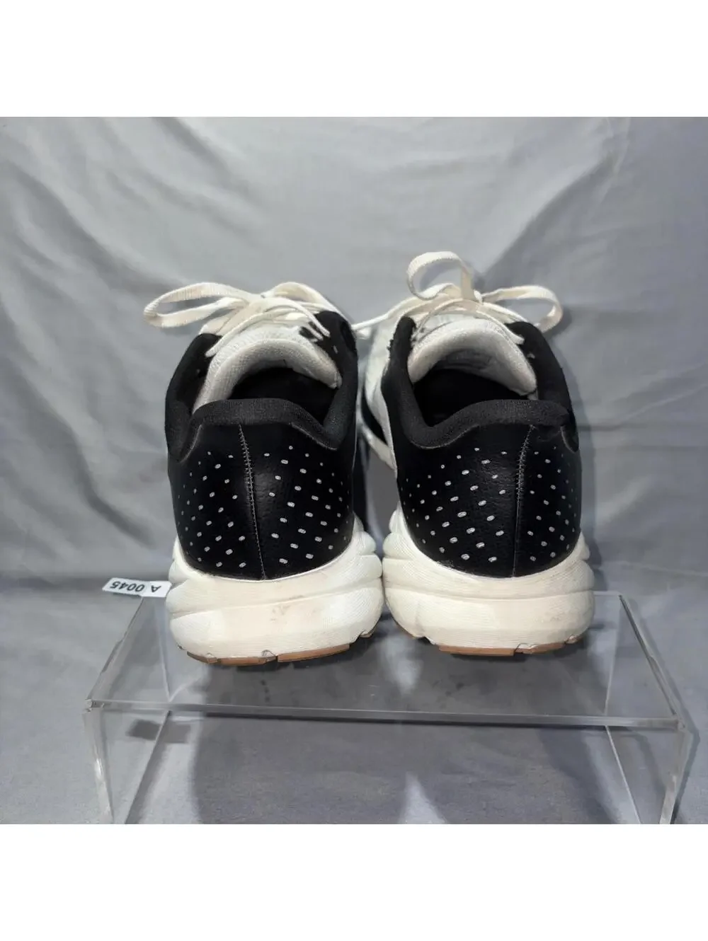 Brooks Anthem 7 Sneaker Men's Size 8.5B 8.5 B White Black Running Shoes